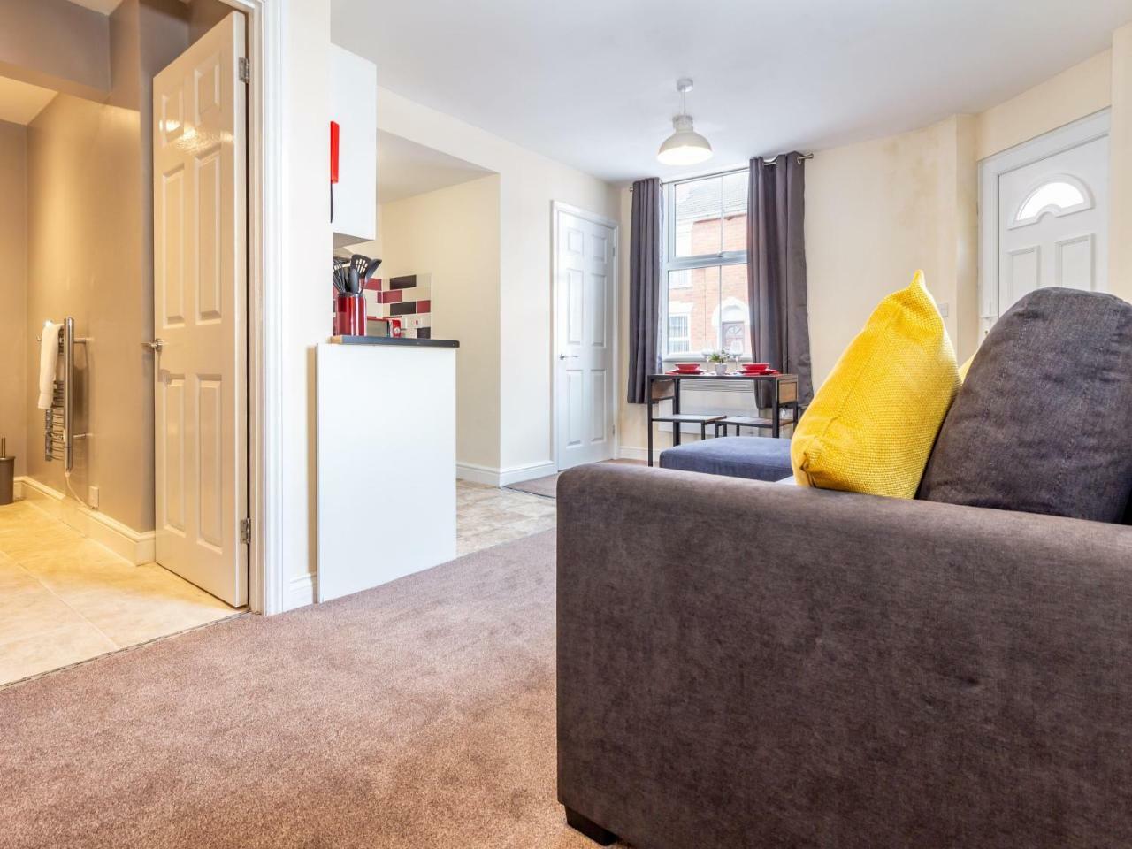 Northfield Street, Worcester City Centre - Guest Homes Εξωτερικό φωτογραφία
