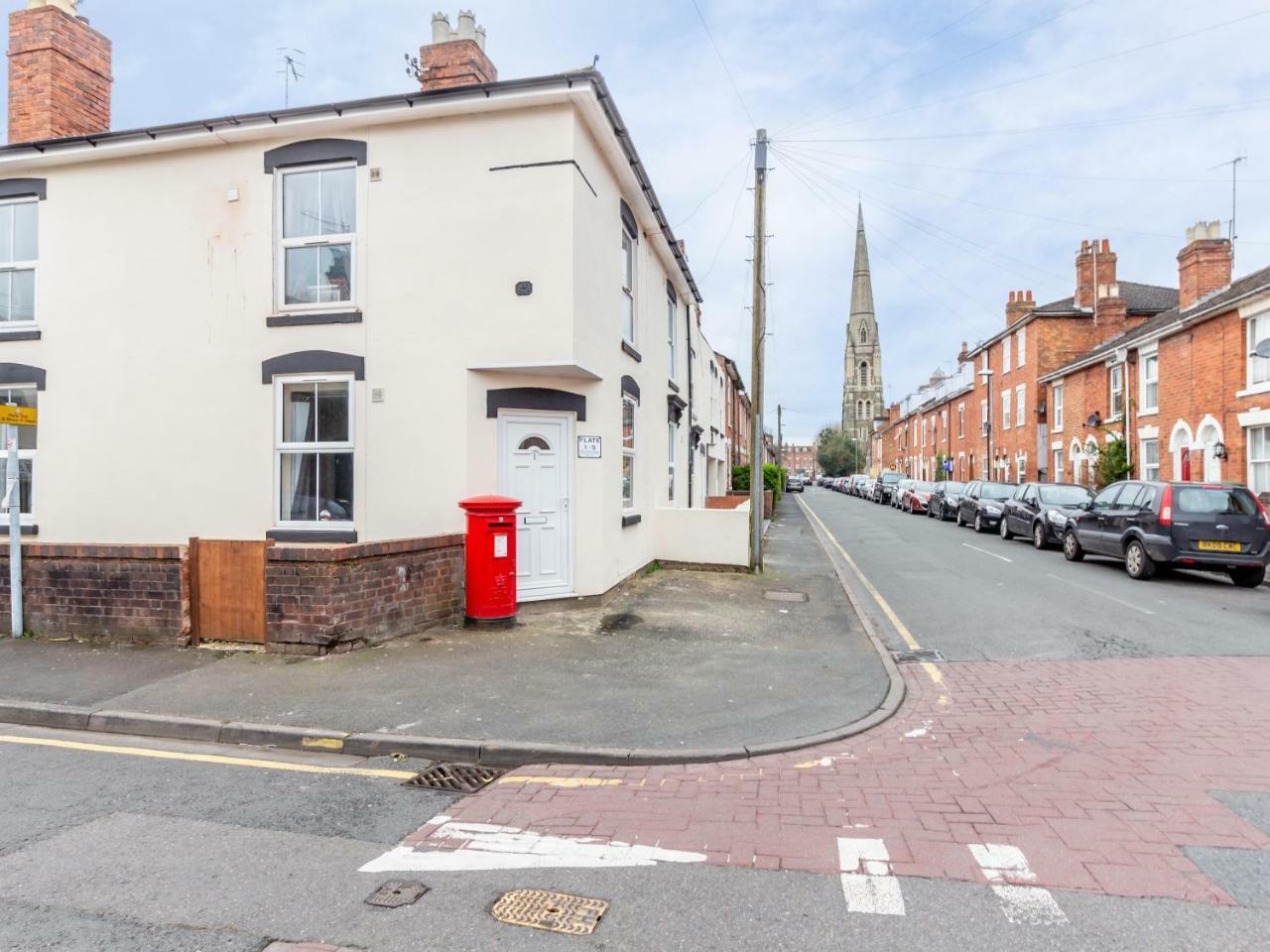 Northfield Street, Worcester City Centre - Guest Homes Εξωτερικό φωτογραφία