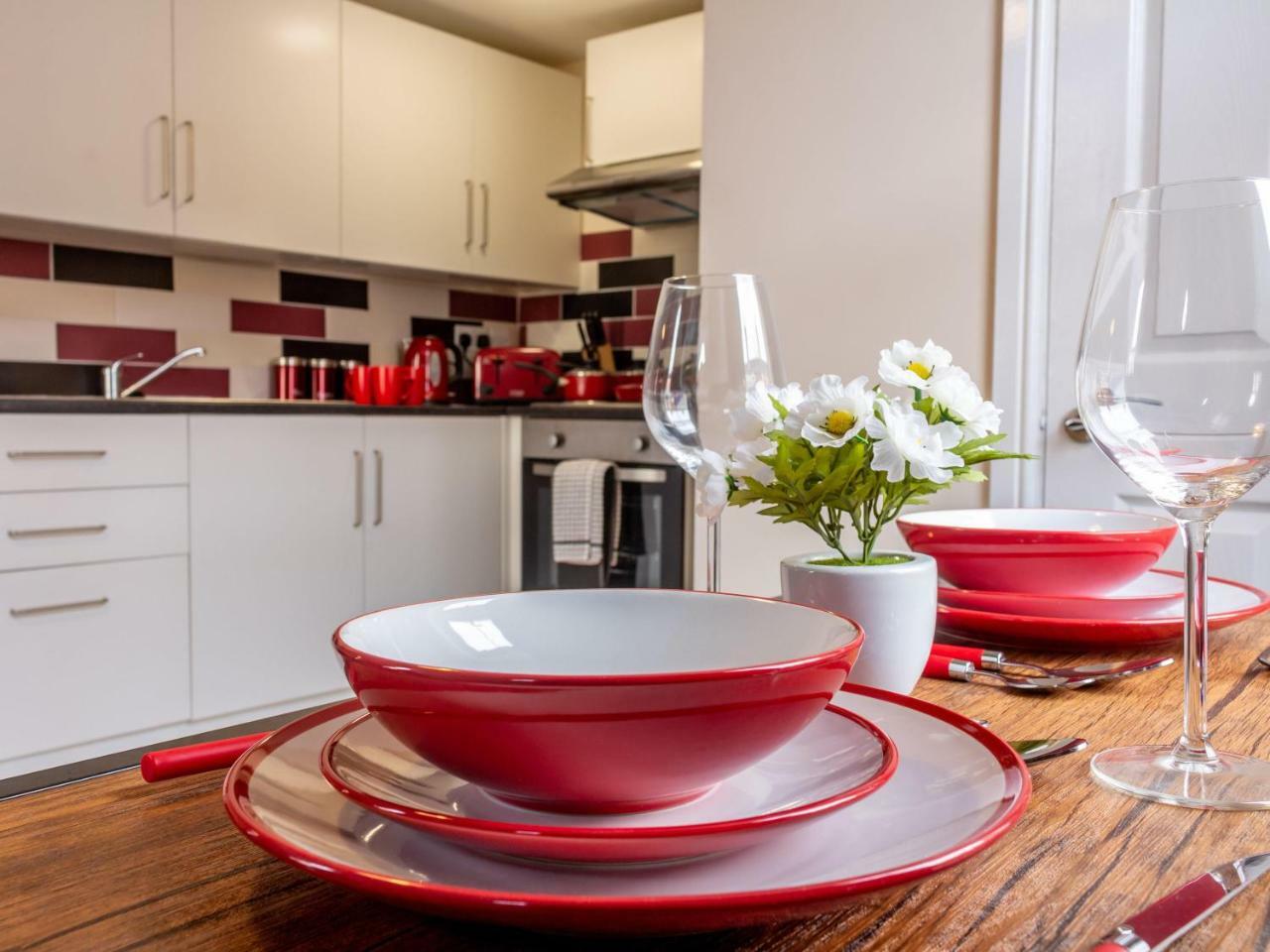 Northfield Street, Worcester City Centre - Guest Homes Εξωτερικό φωτογραφία