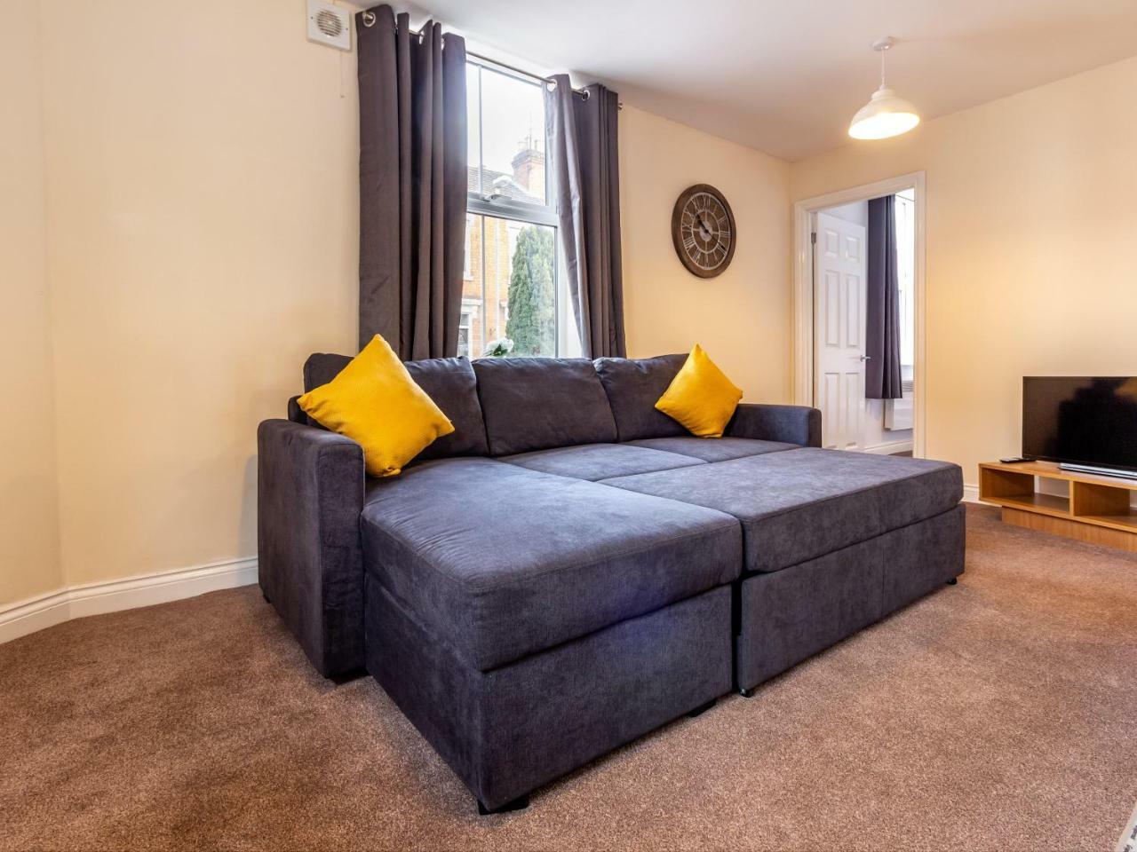 Northfield Street, Worcester City Centre - Guest Homes Εξωτερικό φωτογραφία