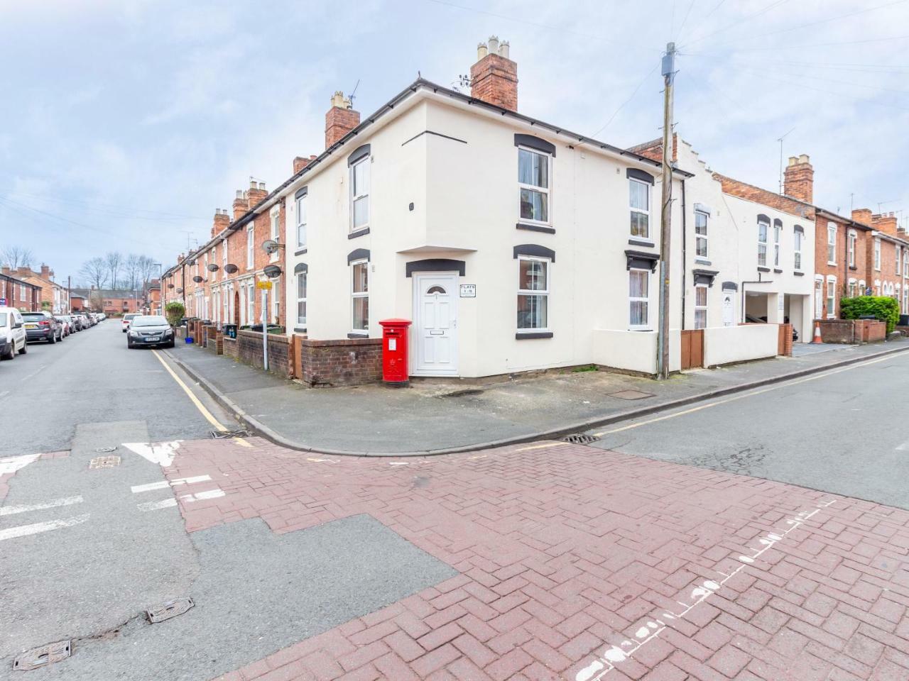 Northfield Street, Worcester City Centre - Guest Homes Εξωτερικό φωτογραφία